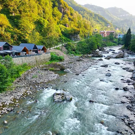 Chalet Yesil Doga Çamlıhemşin