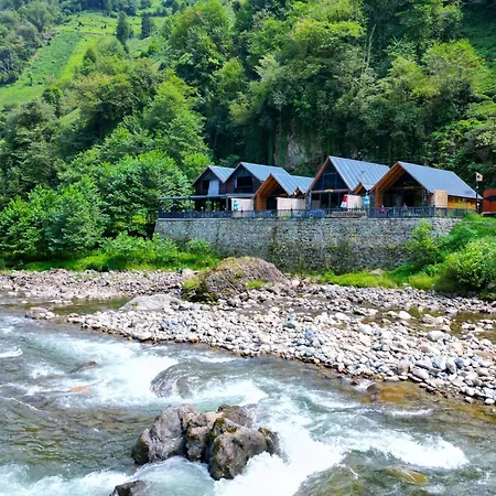 Yesil Doga Çamlıhemşin