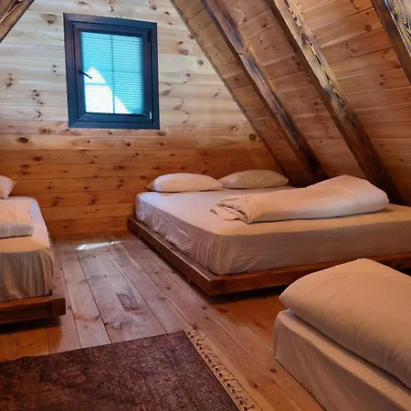 Yesil Doga Chalet Camlihemsin