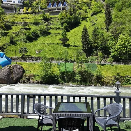 Yesil Doga Camlihemsin